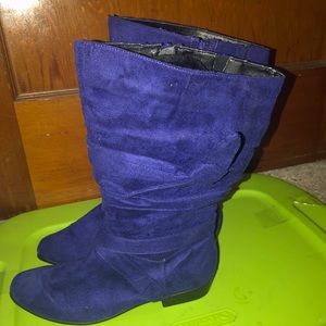 Blue suede boots size 9.5W